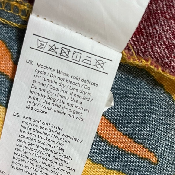 Marlene Floral Ruffle Off Shoulder Dress size L beach summer vibrant - Picture 12 of 16